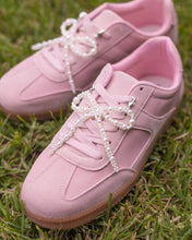 Load image into Gallery viewer, Better With A Bow Shoe Clip