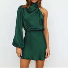 Load image into Gallery viewer, Amanda Dress
